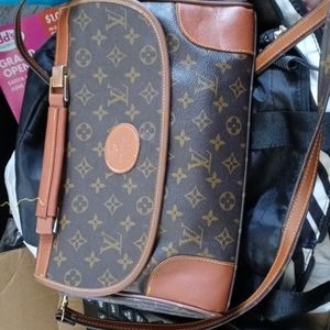 Louis Vuitton purse